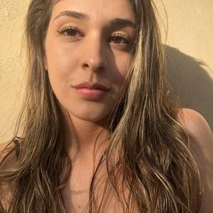 Meet your Posher, Daniela